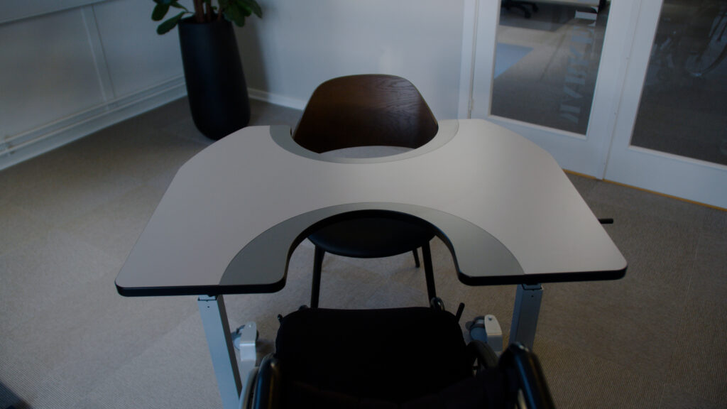 ErgoMulti Training Table