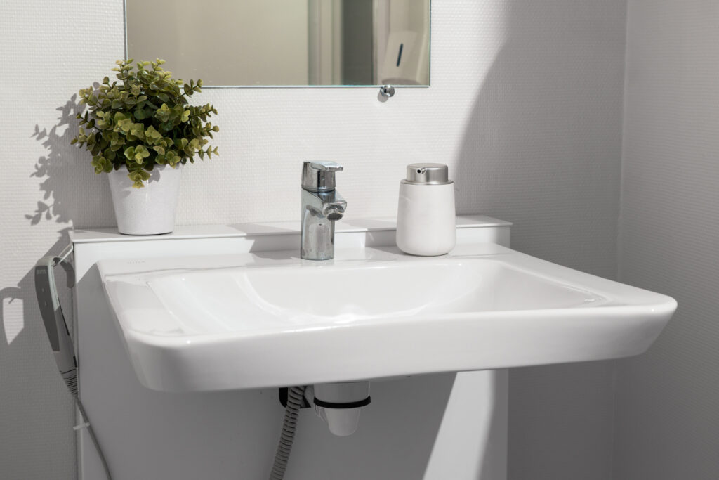 standardline electric height adjustable washbasin